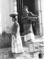 Women in Tehuantepec, Mexico, 1929